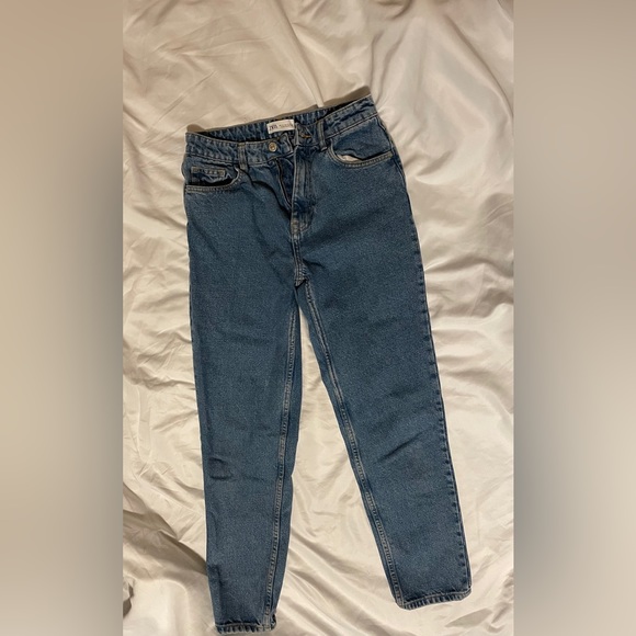 High Waisted Jeans - Picture 1 of 3